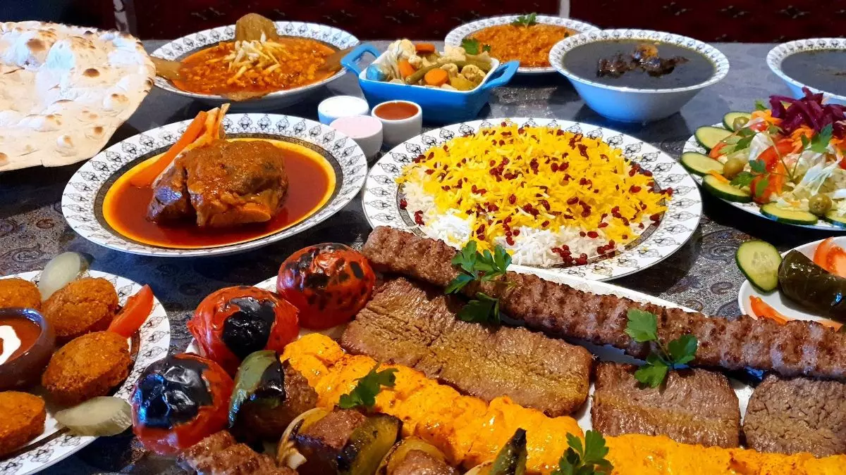 ویژگیهای  رستوران غذاخوری پیمان در نشتارود مازندران